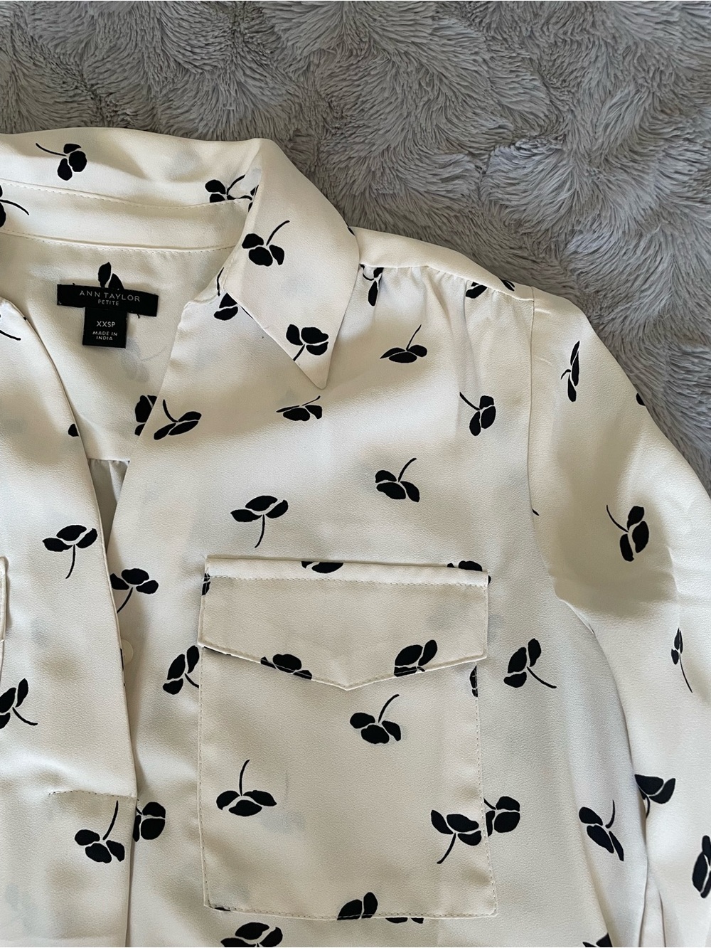Button-Front Blouse - Picture 3 of 3